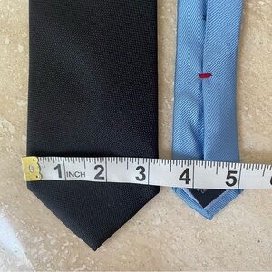 TOMMY HIlFIGER 100% Silk Necktie